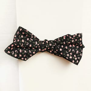 Nœud papillon fleures noir 2883